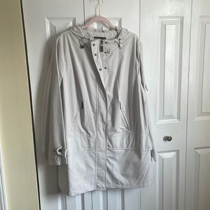 Ellen Tracy rain coat/trench